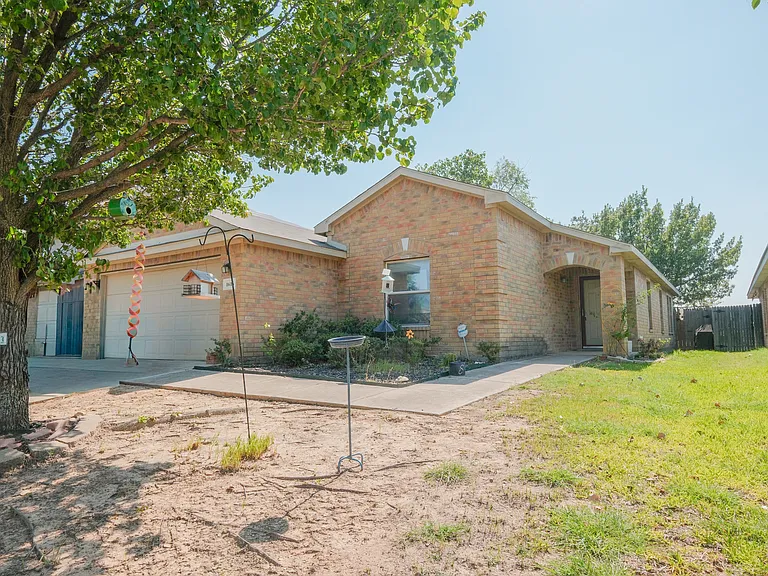 1616 Wind Star Way — Photo 2
