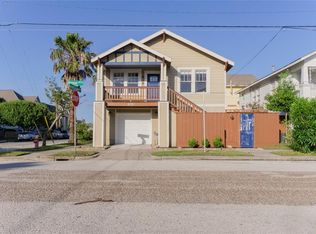 1902 Kempner St, Galveston, TX 77550