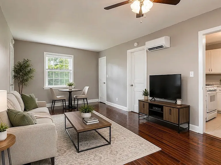 2055 Jefferson Ave #1 — Photo 2