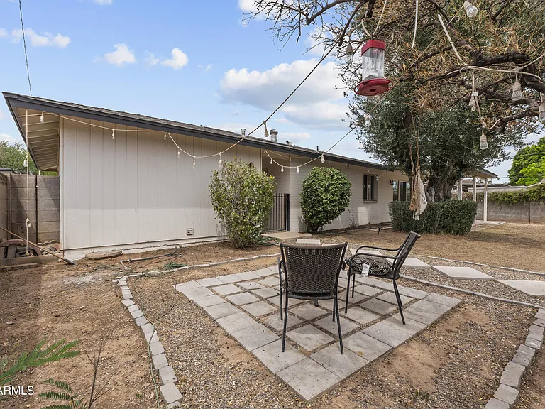 1229 E Manhatton Dr — Photo 27