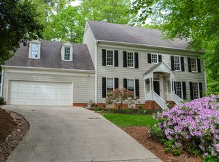 104 Loch Haven Ln, Cary, NC 27518