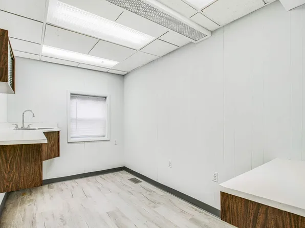 8301 4th Avenue image 9 of 18