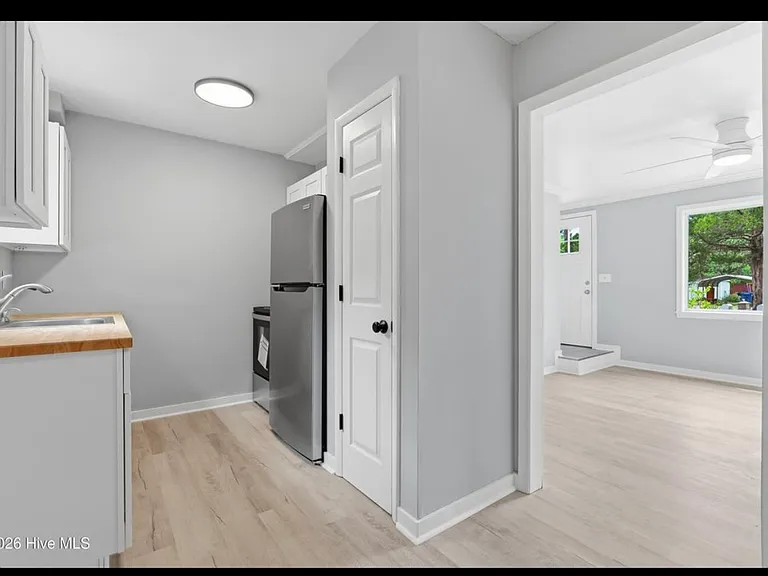 2805 Chappell Ave #L — Photo 7