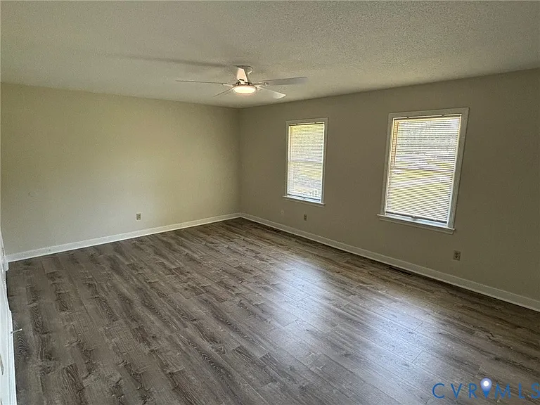 8630 Richmond Rd — Photo 18