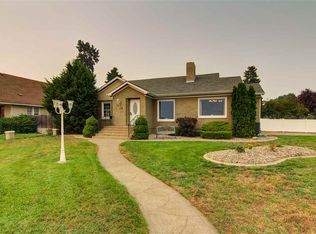2421 E Illinois Ave, Spokane, WA 99207