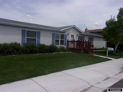 820 Leal St, Douglas, WY, 82633