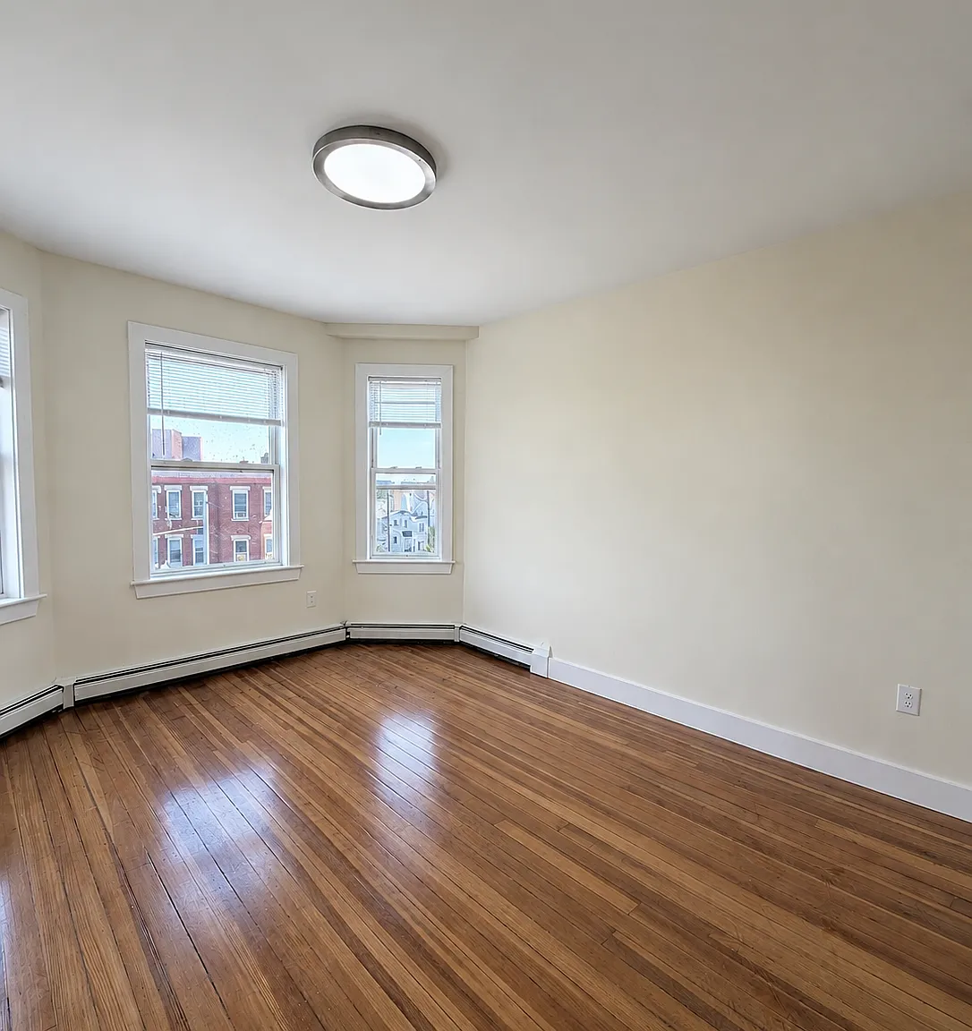 1 bed, $2,300 — Photo 2