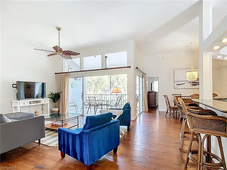 2860 Citrus Lake Dr #R-202 — Photo 13