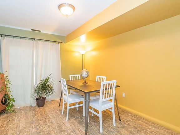 5th image of 4639 Merrick Dr
