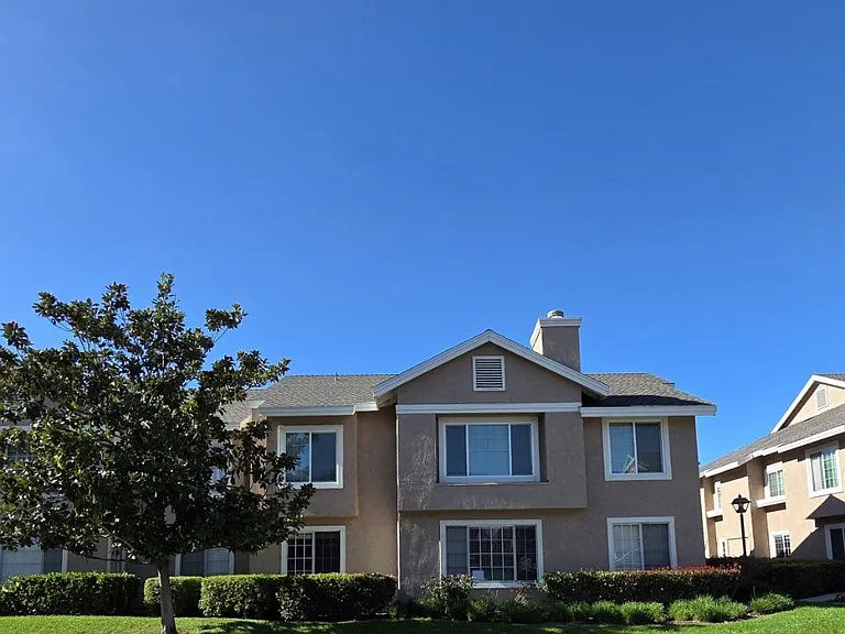 53 Woodleaf — Photo 23