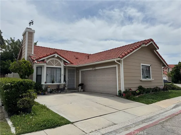1853 Raintree Ln, San Bernardino, CA 92408