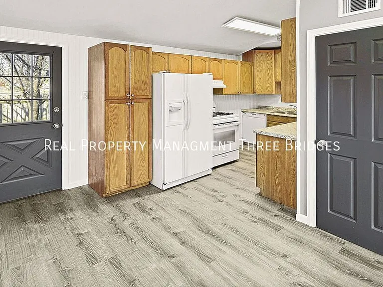 2857 Dawnview Dr — Photo 9