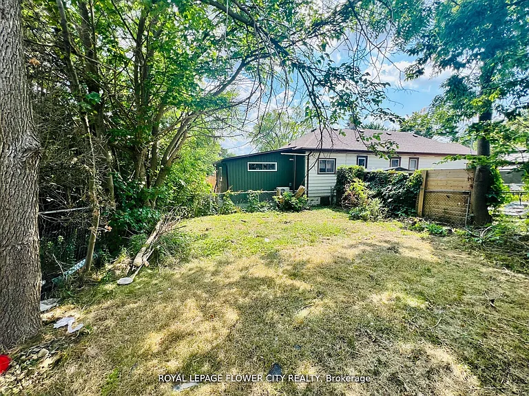 346 Wharncliffe Rd S — Photo 28