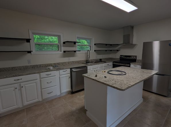 1276 Norman Dr, Leeds, AL 35094