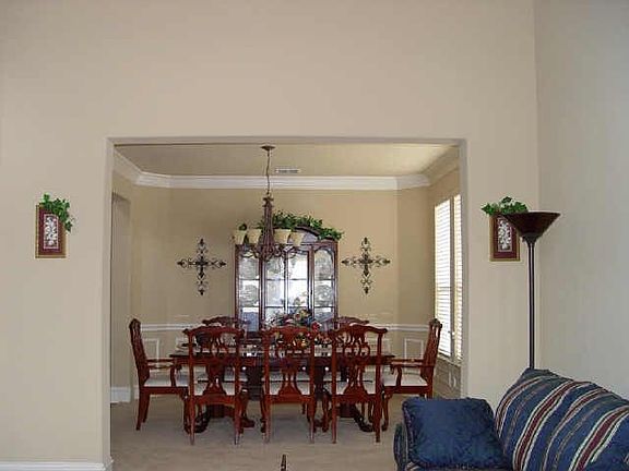 4th image of 4210 Crestview Ln