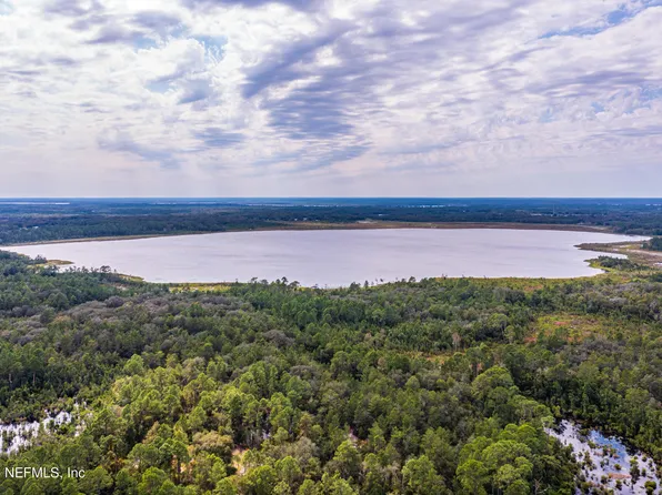 112 SATSUMA Street, Pomona Park, FL 32181