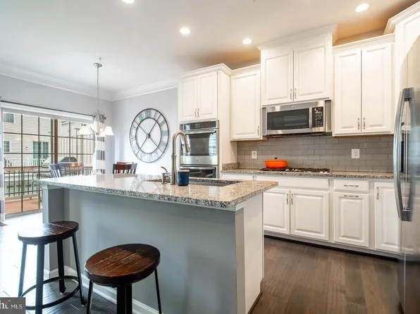 22567 Naugatuck Sq, Ashburn, VA 20148