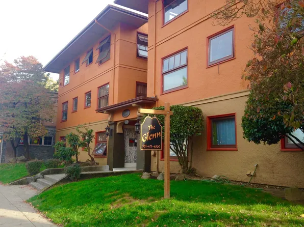 Glenn Apartments, 3268 SE Hawthorne Blvd APT 305, Portland, OR 97214