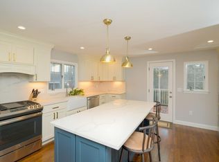 1 Curlew St, West Roxbury, MA 02132