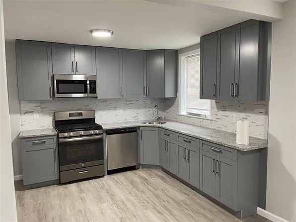 408 Monastery Pl, Union City, NJ 07087