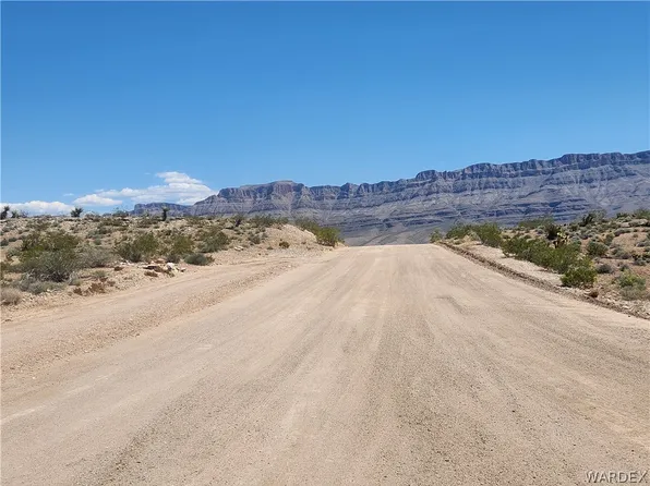 30784 N Escalante Blvd, Meadview, AZ 86444