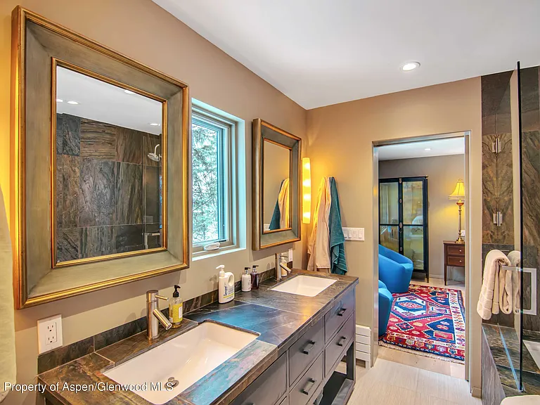 500 Fairway Dr — Photo 17