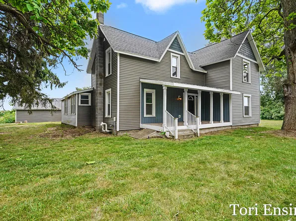 151 S Fitzner Rd, Greenville, MI 48838