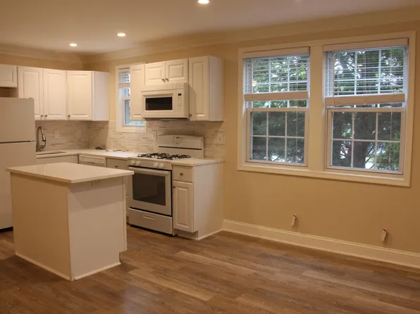 726 N Nelson St APT 4, Arlington, VA 22203