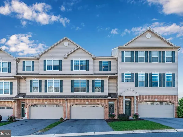4 Jay Cir, Lemoyne, PA 17043