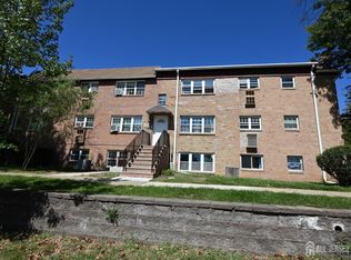271 College Dr, Edison, NJ 08817