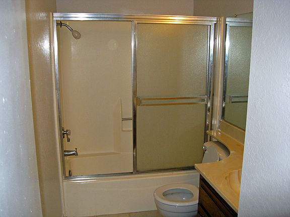 4th image of 2833 S Castle Harbour Pl