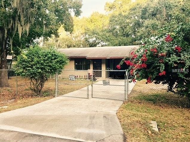 1st image of 5225 Wood Cir W