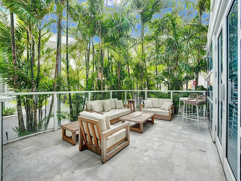 6103 Aqua Ave #107 — Photo 5