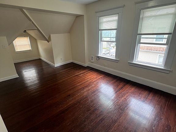 2nd image of 65-67 Fox St #67A