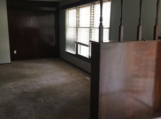 101 S Lauber Ln, Derby, KS 67037