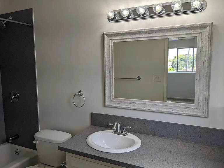 153 S Hayworth Ave #206 — Photo 17
