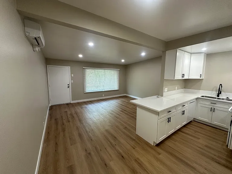 7930 Telegraph Rd #12A — Photo 4