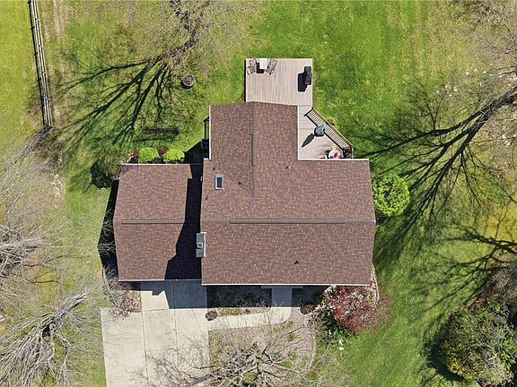4th image of 536 Windsor Dr