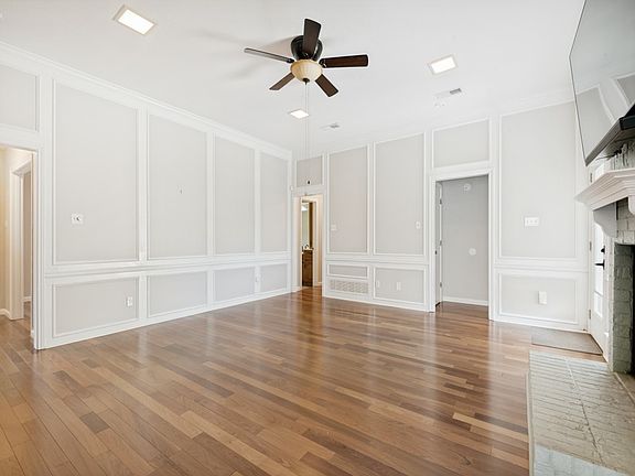 4th image of 177 Simmons Dr