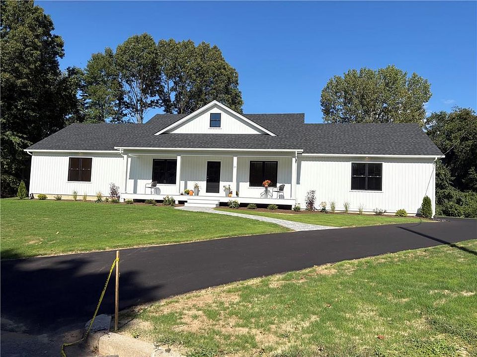 1st image of 20 Eva Ln