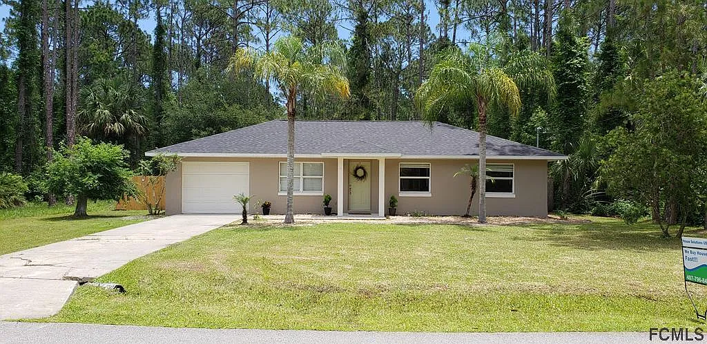 3 bed, 988 sqft, $1,775 — Photo 1
