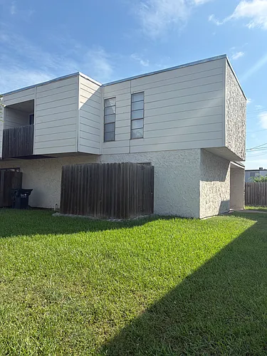 1805 Potomac Pl #C Photo 1