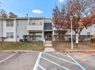 5 Cavalerie Ct, Tinton Falls, NJ 07753