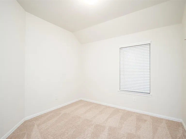 1634 Ryon Falls Dr — Photo 21