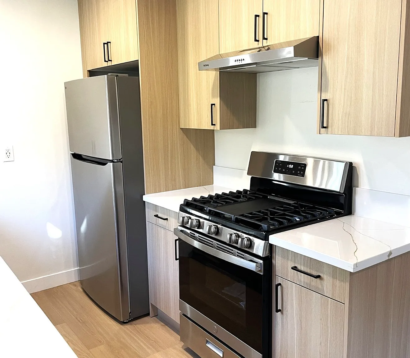 1 bed, 600 sqft, $2,200 — Photo 4