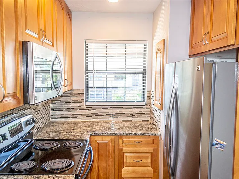 5321 Treetops Dr #T-202 — Photo 6