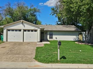 2416 Bowling Green St, Denton, TX 76201