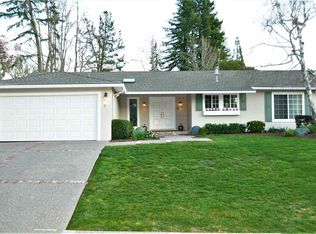 5 Lynch Ct, Moraga, CA