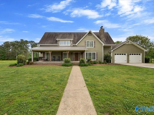 664 Montgomery Dr, Oneonta, AL 35121