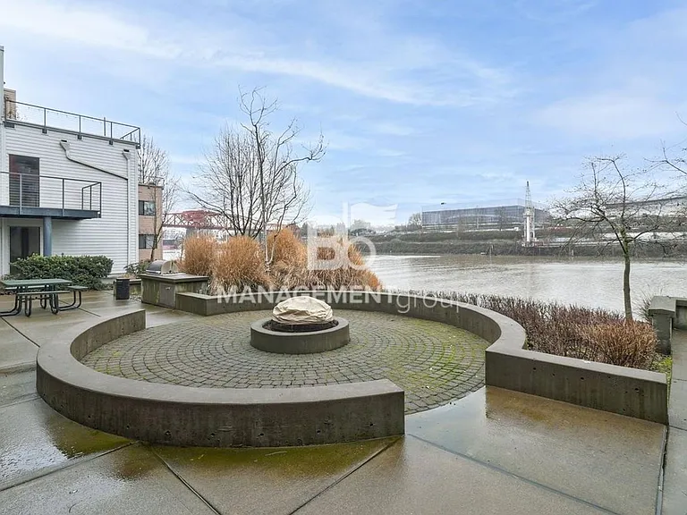 720 NW Naito Pkwy #D23 — Photo 21